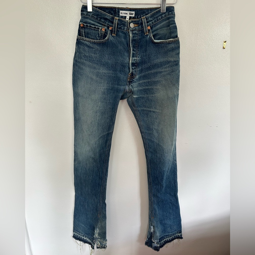 RE/DONE x Levi’s Straight Leg Distressed Mid Wash Raw Hem Vintage Style Jeans